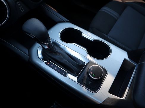 Used 2025 Chevrolet Blazer LT image 28