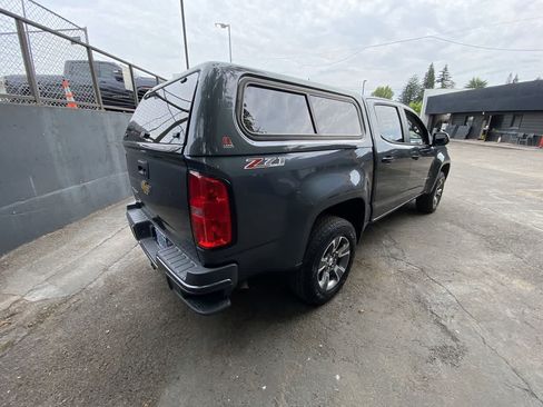 Used 2015 Chevrolet Colorado Z71 AWD/4WD image 6