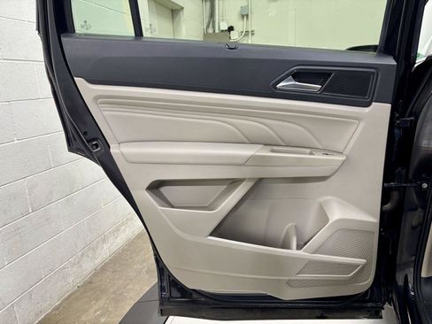 Used 2021 Volkswagen Atlas SEL AWD/4WD image 19