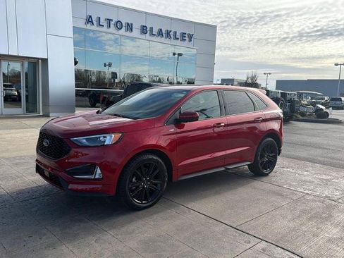 Certified 2024 Ford Edge ST-Line AWD/4WD image 2