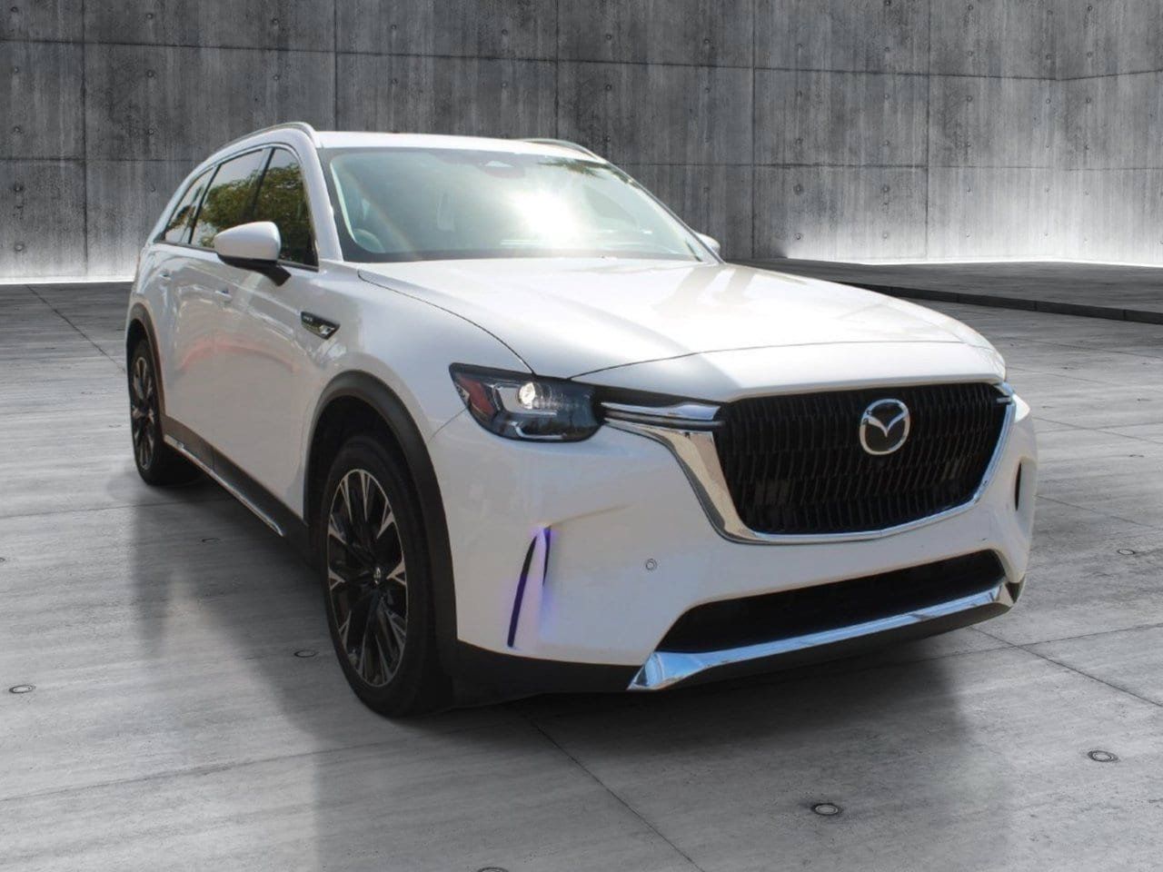 Used 2024 MAZDA CX-90 Plug-In Hybrid w/ Premium Plus AWD/4WD image 9