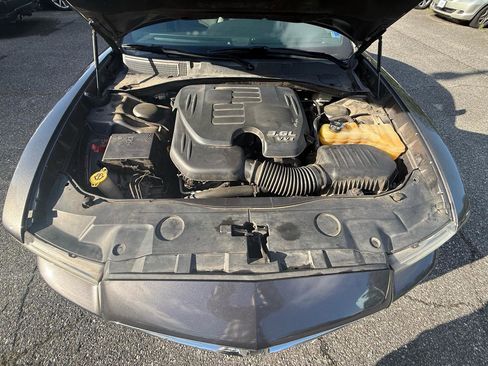 Used 2014 Dodge Charger SXT RWD image 28