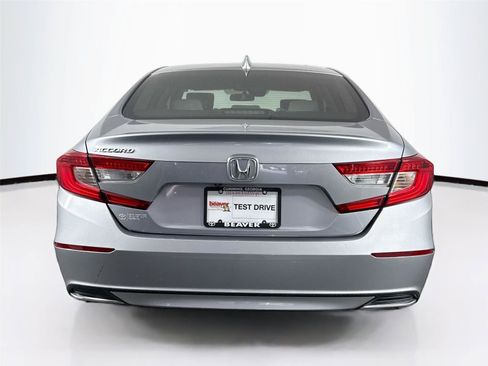 Used 2019 Honda Accord LX image 10