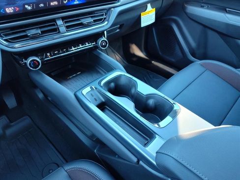 New 2026 Chevrolet Equinox EV RS image 14