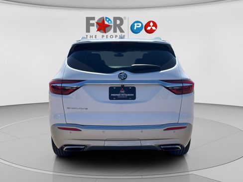 Used 2020 Buick Enclave Essence image 4
