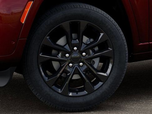 New 2026 Jeep Grand Cherokee L Limited AWD/4WD image 8
