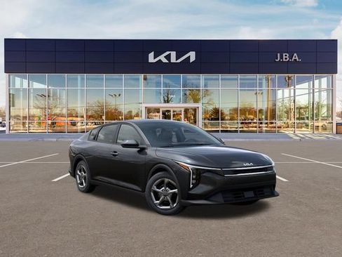 New 2026 Kia K4 FWD image 8