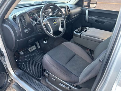 Used 2011 Chevrolet Silverado 3500 LT w/ Suspension Package, Off-Road image 8