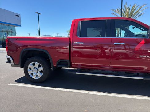 Used 2020 Chevrolet Silverado 2500 LTZ w/ LTZ Premium Package image 7