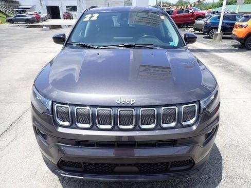 Used 2022 Jeep Compass Latitude w/ Convenience Group AWD/4WD image 10