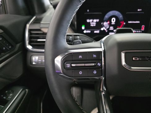 Used 2025 GMC Acadia Denali w/ Super Cruise Package AWD/4WD image 16