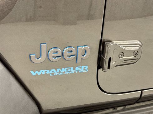 Used 2021 Jeep Wrangler Unlimited Rubicon 4xe w/ Steel Bumper Group image 11