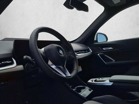 New 2027 BMW X1 xDrive28i w/ Technology Package AWD/4WD image 3