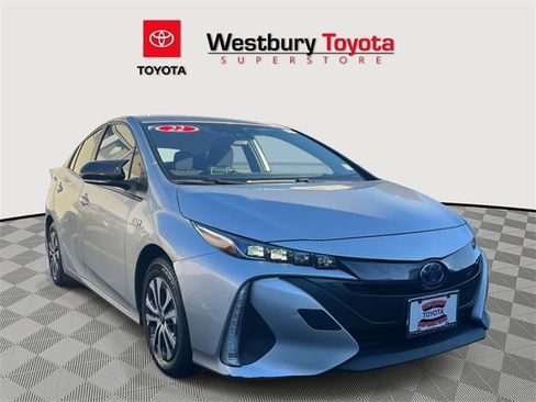 Certified 2022 Toyota Prius Prime LE image 1