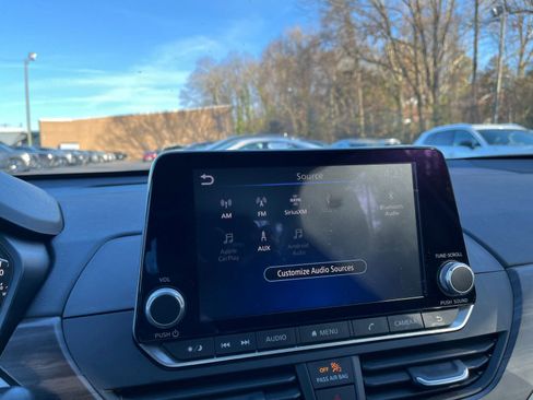 Used 2025 Nissan Altima 2.5 SV image 20