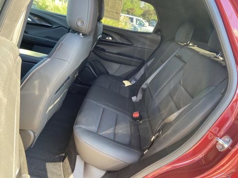 Used 2022 Chevrolet TrailBlazer RS FWD image 19
