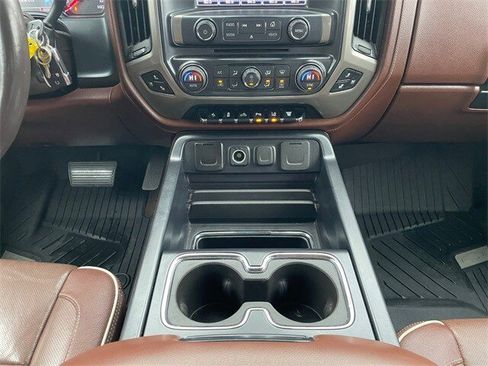 Used 2018 Chevrolet Silverado 2500 High Country w/ Duramax Plus Package image 11