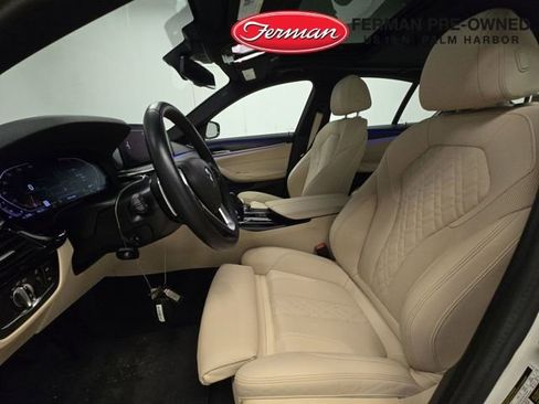 Certified 2023 BMW 530i w/ Premium Package image 5