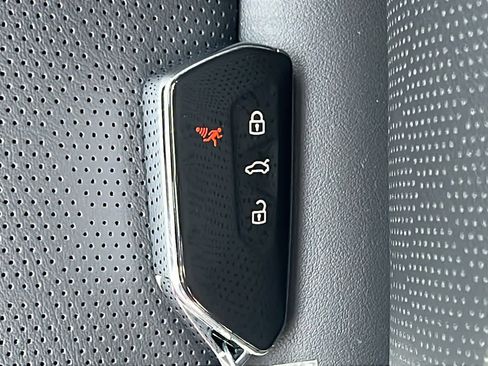 New 2026 Volkswagen ID.4 Pro S image 29