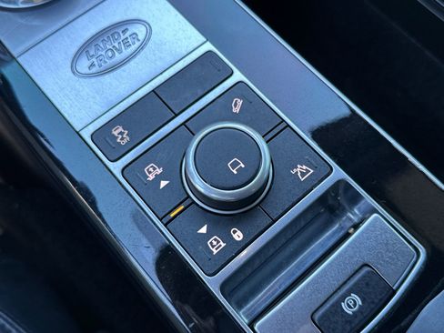 Used 2022 Land Rover Range Rover P525 Westminster Edition image 35