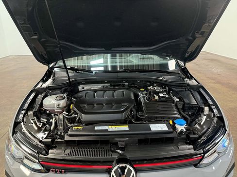 Used 2022 Volkswagen GTI Autobahn image 19