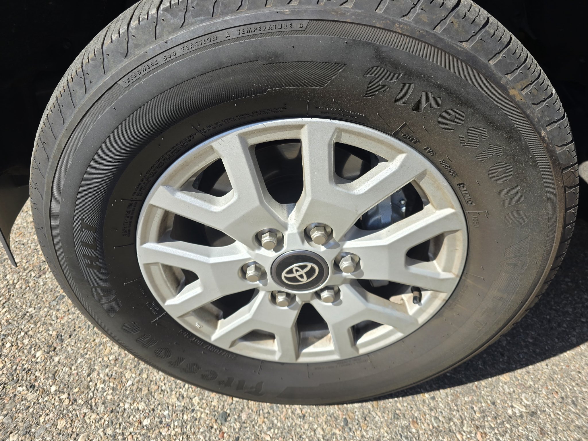 Used 2024 Toyota Tacoma SR5 AWD/4WD image 10