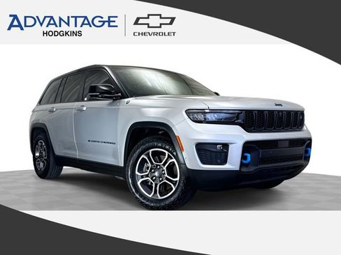 Used 2022 Jeep Grand Cherokee Trailhawk w/ Advanced Protech Group II AWD/4WD image 1