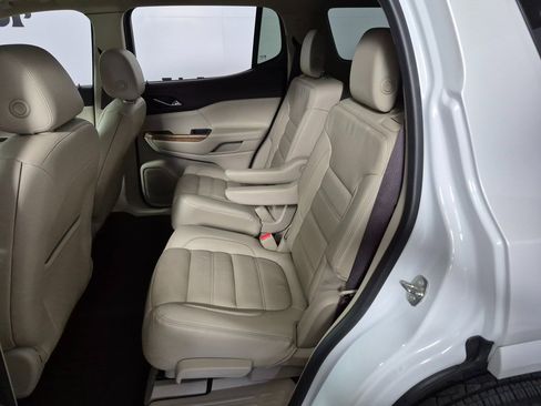 Used 2017 GMC Acadia Denali w/ Technology Package image 22