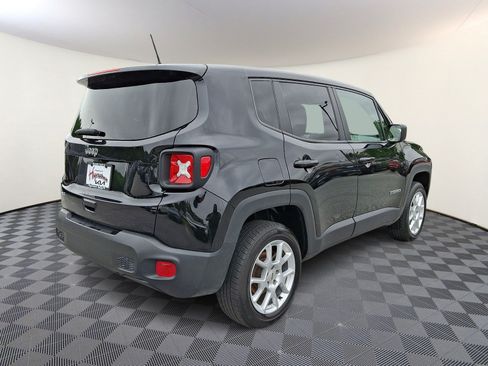 Used 2023 Jeep Renegade Latitude AWD/4WD image 6