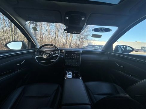 Certified 2022 Hyundai Tucson Limited w/ Cargo Package image 19