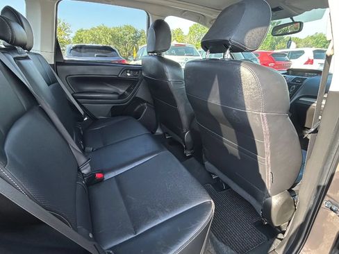 Used 2014 Subaru Forester 2.5i Limited w/ Popular Package #2 AWD/4WD image 3