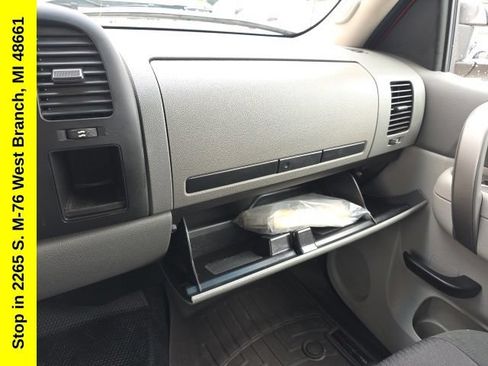 Used 2012 Chevrolet Silverado 2500 W/T w/ Snow Plow Prep Package AWD/4WD image 27
