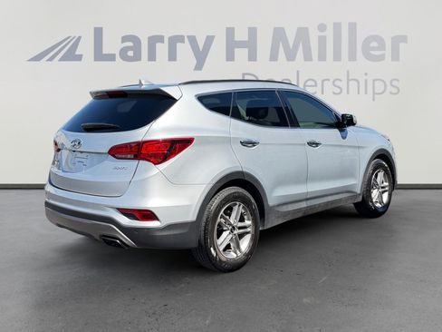 Used 2018 Hyundai Santa Fe Sport w/ 2.4L Tech Package 04 FWD image 5