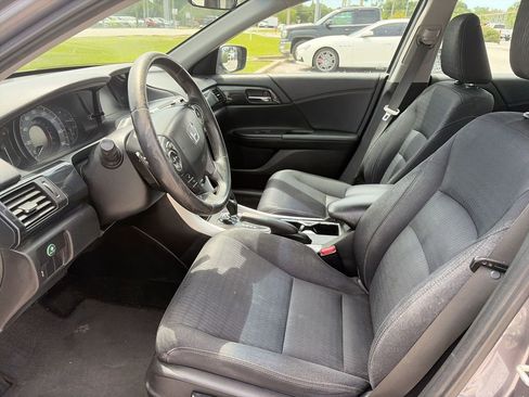 Used 2015 Honda Accord Sport image 13