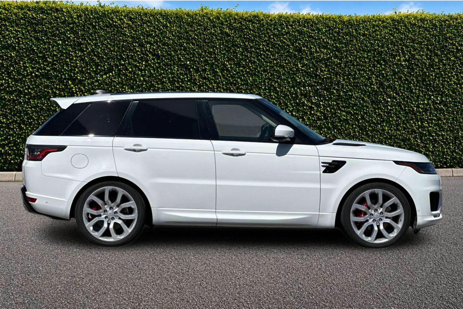 Used 2019 Land Rover Range Rover Sport Supercharged AWD/4WD image 3