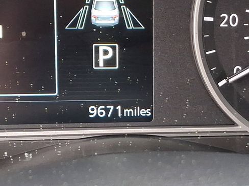 Used 2025 Nissan Versa SV image 19