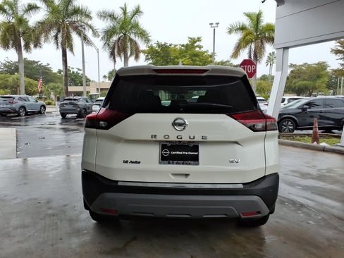 Certified 2021 Nissan Rogue SV image 5