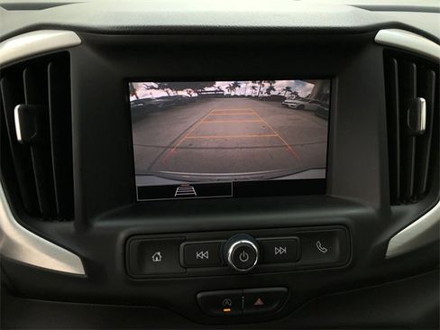 Used 2022 GMC Terrain SLE w/ Driver Convenience Package image 25