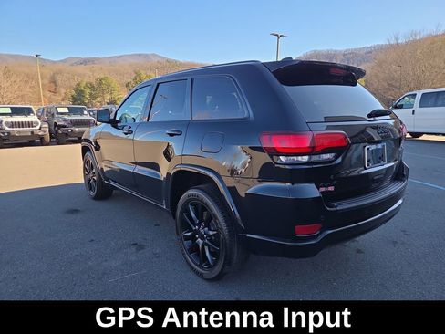 Used 2020 Jeep Grand Cherokee Altitude image 8