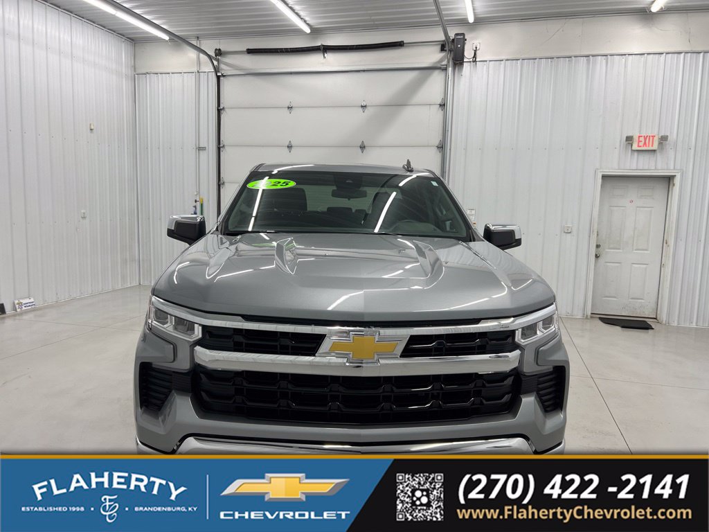 Used 2025 Chevrolet Silverado 1500 LT AWD/4WD image 7