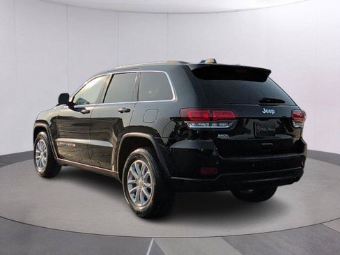 Used 2021 Jeep Grand Cherokee Laredo X RWD image 3