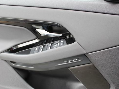 Used 2024 Land Rover Range Rover Evoque S image 21