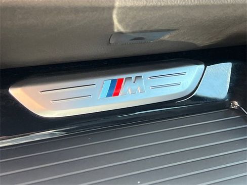 Used 2023 BMW X4 M40i w/ Parking Assistance Package image 31