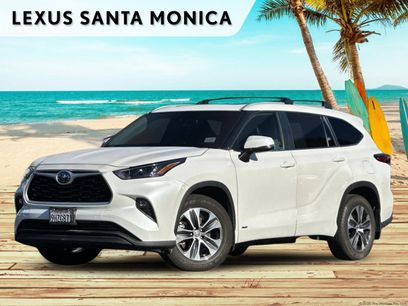 Used 2023 Toyota Highlander XLE