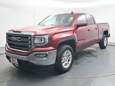 Used 2018 GMC Sierra 1500 SLE w/ SLE Value Package image 1