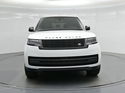 Used 2025 Land Rover Range Rover SE image 20