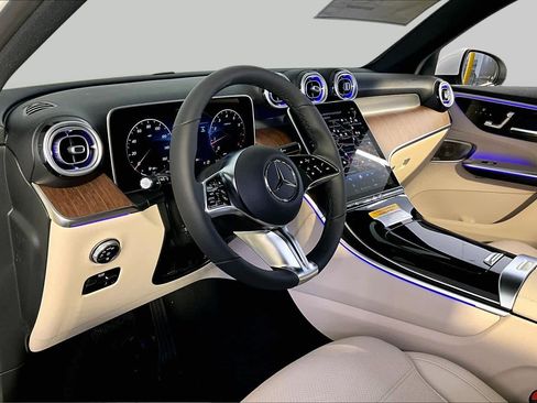 New 2026 Mercedes-Benz GLC 300 4MATIC image 9
