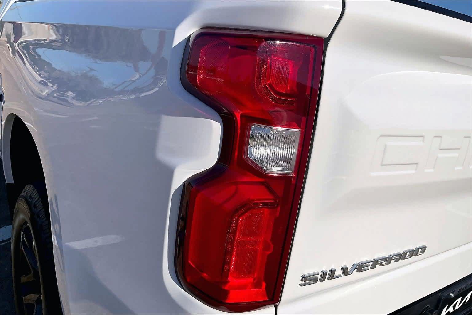 Used 2021 Chevrolet Silverado 1500 LT Trail Boss w/ Bed Protection Package AWD/4WD image 30