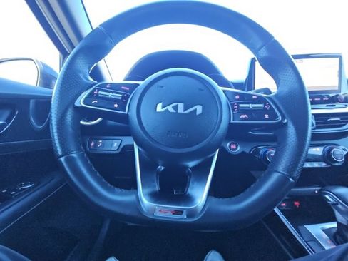 Used 2024 Kia Forte GT-Line w/ GT-Line Premium Package image 18