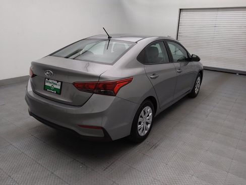 Used 2021 Hyundai Accent SE FWD image 9